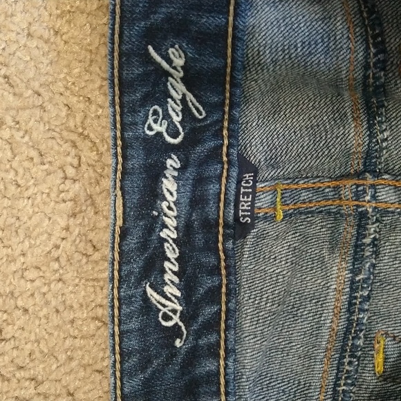 AE Favorite Boyfriend jeans❤️ - Picture 2 of 3